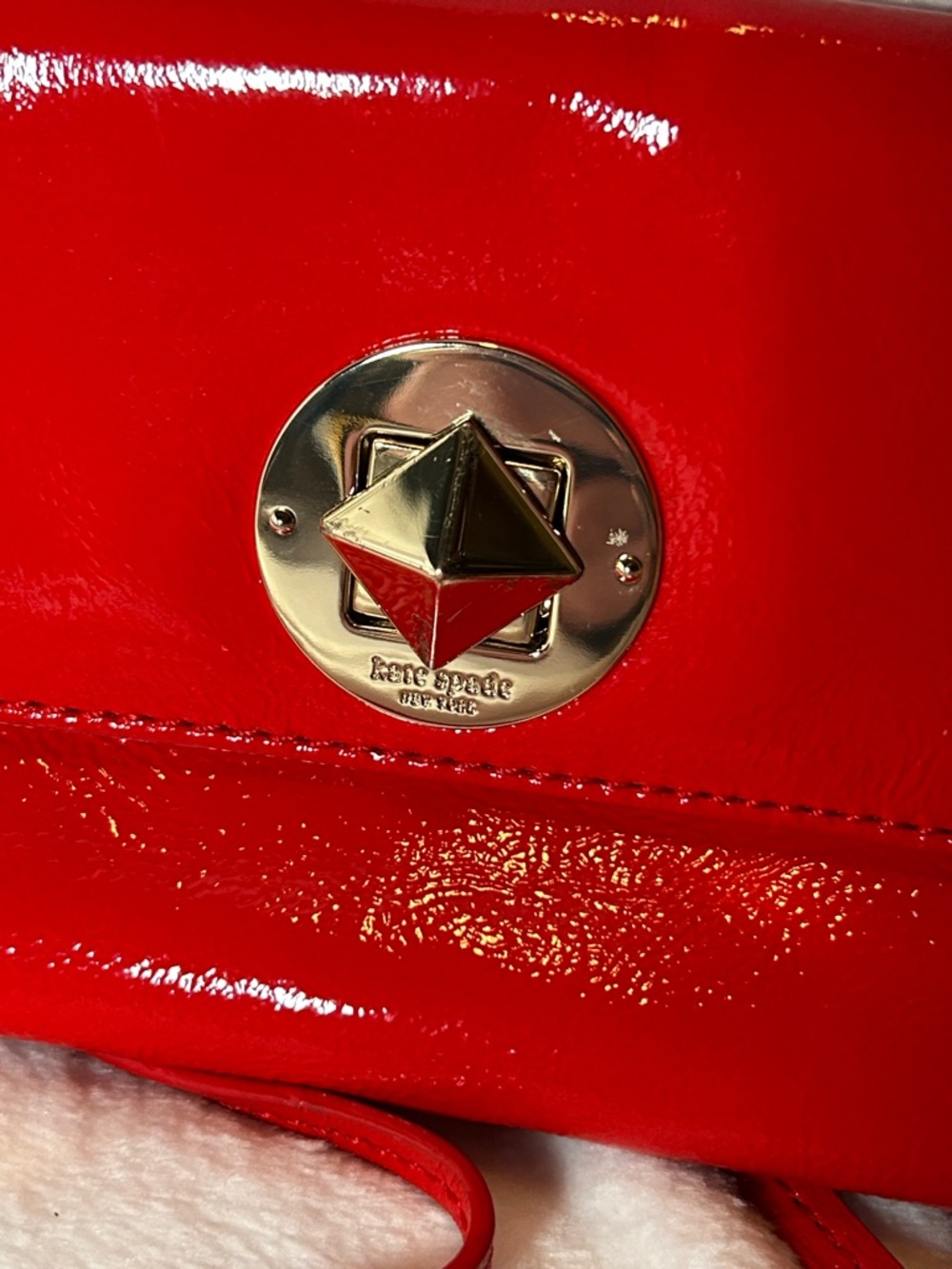 387. Kate Spade Red Fanfare Missy clutch/crossbody-Storybook lining - Picture 2 of 11